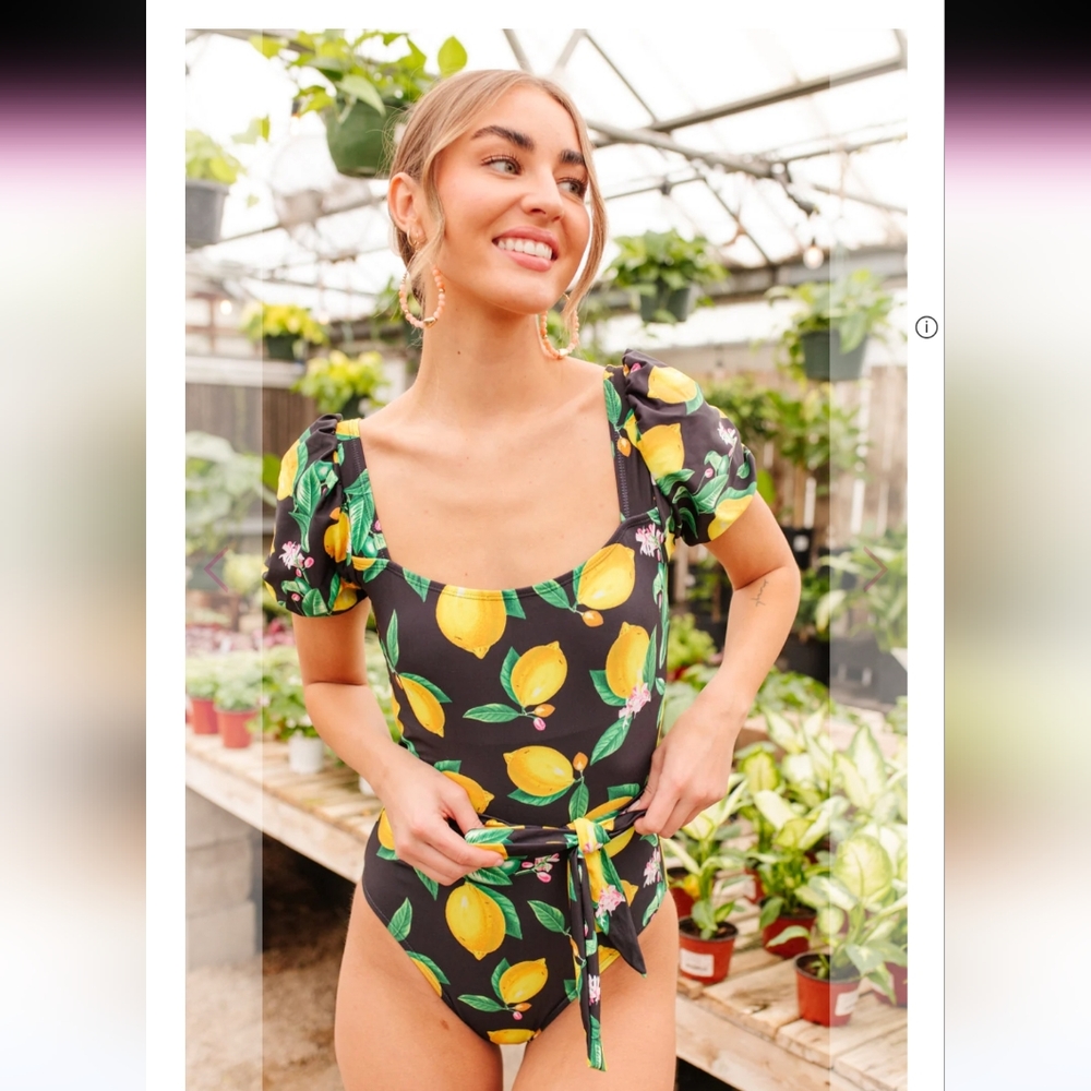 Marina West lemon drop m9dest Swimsuit size small